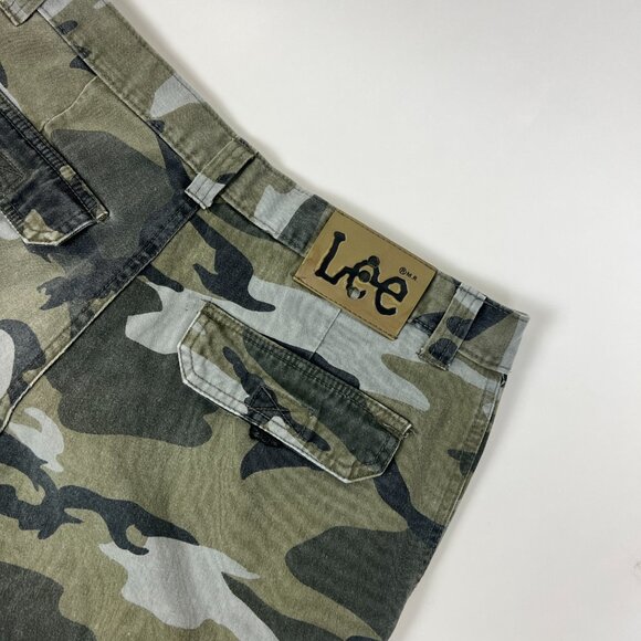 Vintage 90's Lee Camo Cargo Pants - Picture 5 of 5